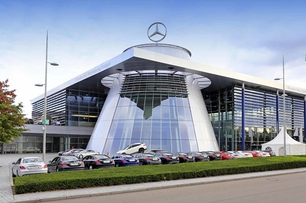 Ured Mercedes-Benza u Stuttgartu